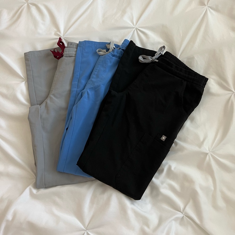Figs Yola pants set (3 pairs)